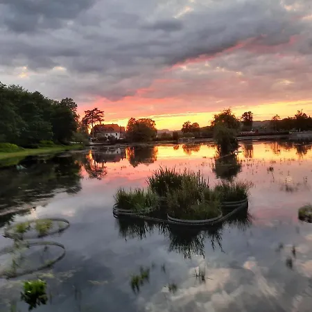 Nectar Pond Apartment